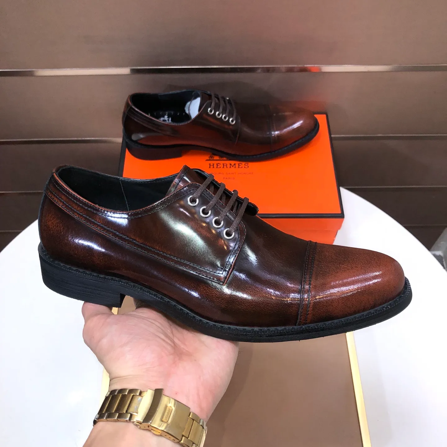 Men's Men's Shoes💰540💰[HERMES] (cowhide lining)🍀Italian top luxury🍀He does not pursue novel styles and gorgeous colors, but attracts the favor of successful men with his flawless, elegant and classic style. Formal leather shoes This very comfortable, simple and stable style allows you to easily match any style! The pattern is absolutely 1:1 refined from the original case, and we strive for excellence in materials, imported cowhide + cowhide lining💪💪💪extraordinary texture👍! .Code number: 39-45 (45 customized)